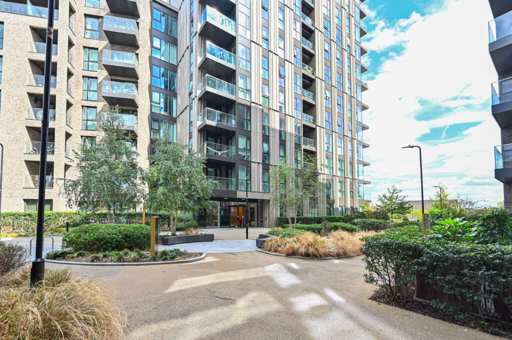 Main image of property: Woodberry Down, N4, Stoke Newington, LONDON, N4