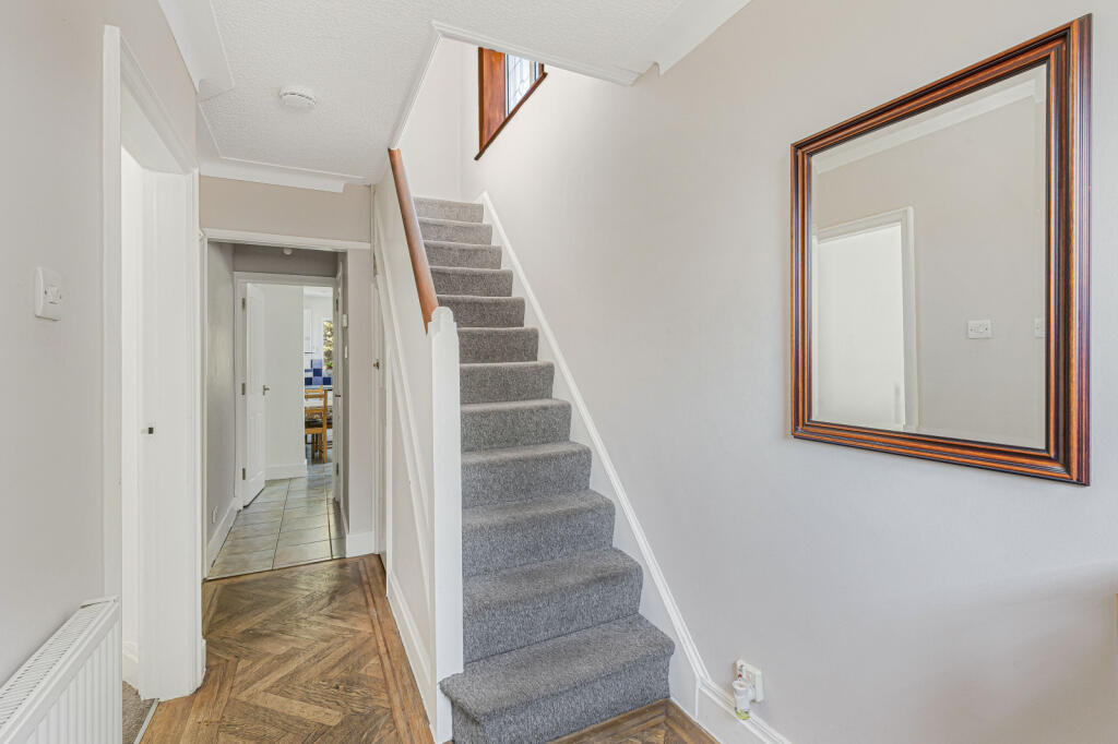 House in London - View 4