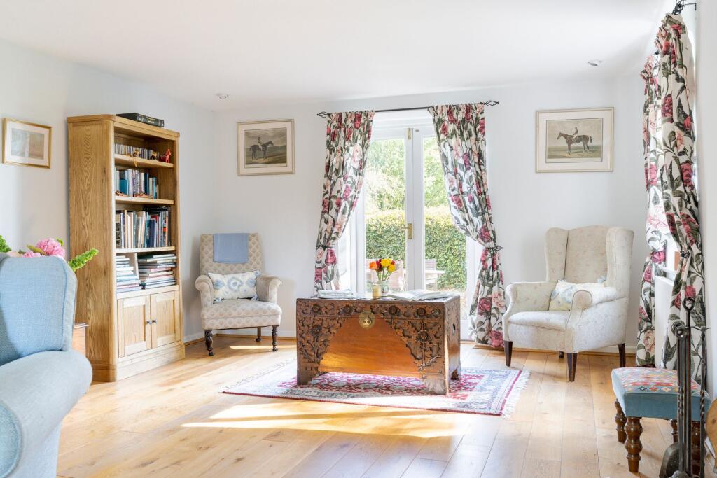 House in Mid Suffolk, Brome and Oakley - More