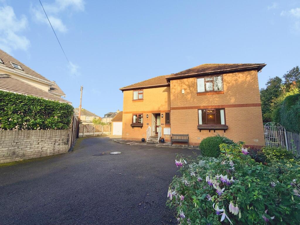 2-bed flat on Happy Mount Drive, Morecambe, LA4, £230,000