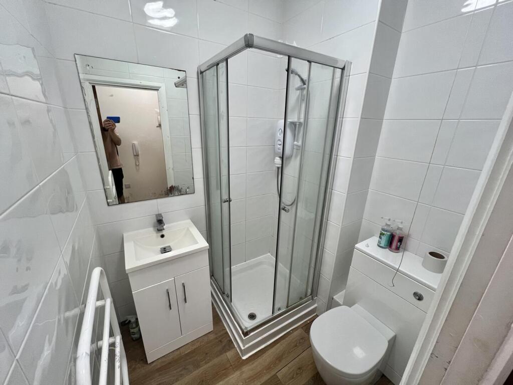 Apartment in Sheffield - View 4
