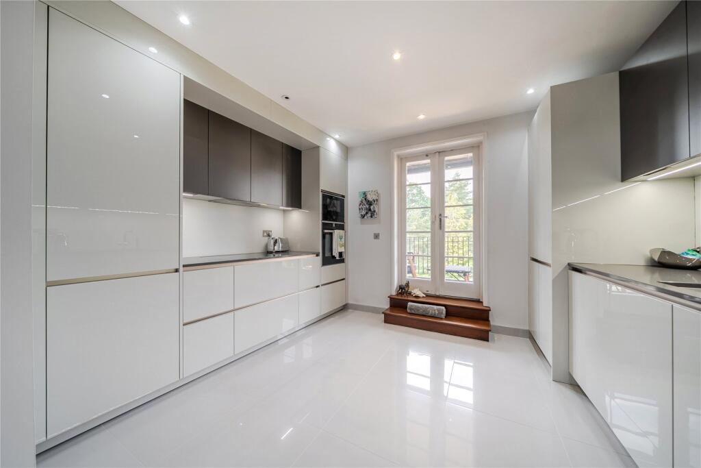 Westerham Road, Keston photo 4