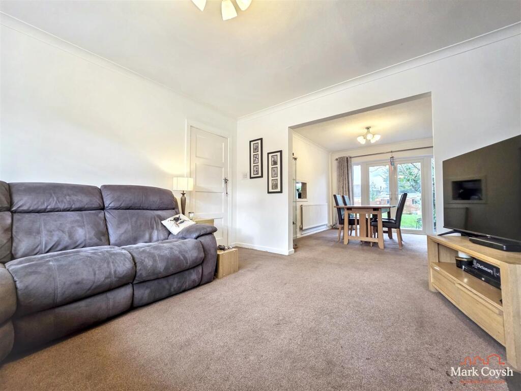 Bramley Way, Ashtead photo 3