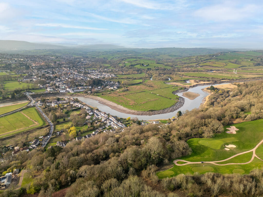 Apartment in Newport, Lodge Hill, Caerleon - View 4