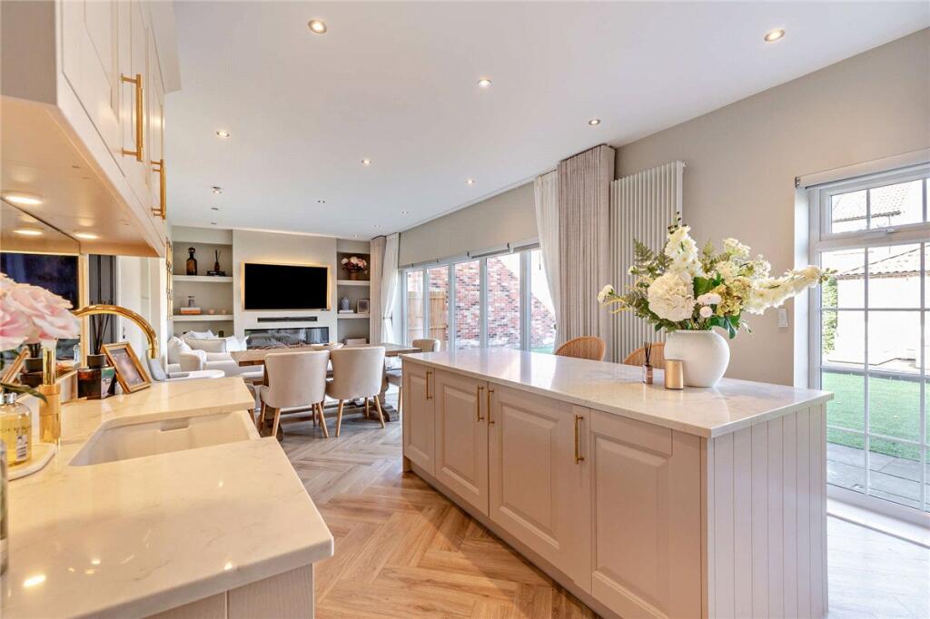 House in Leeds, Wetherby - More