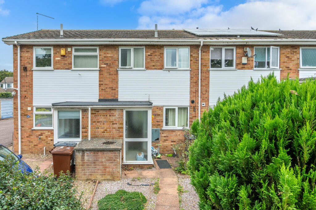 2-bed terraced on Middlebrook Road, Lincoln, £150,000