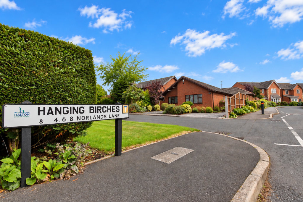 House in Widnes, Halton - More