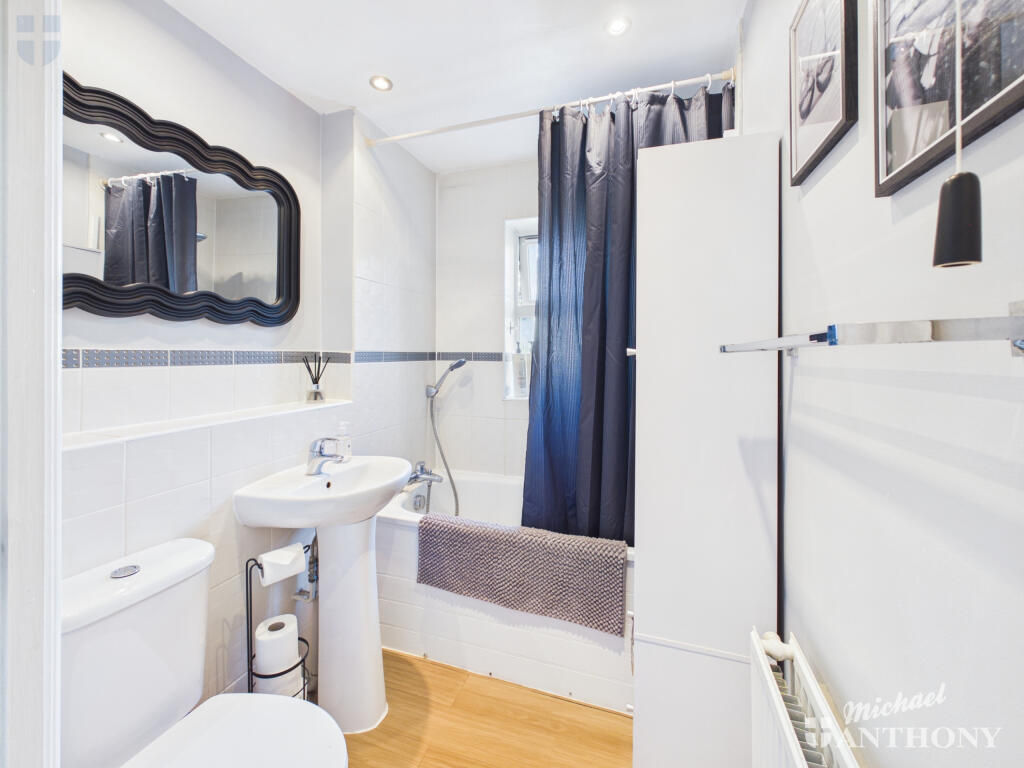 House in Weston Turville - View 5