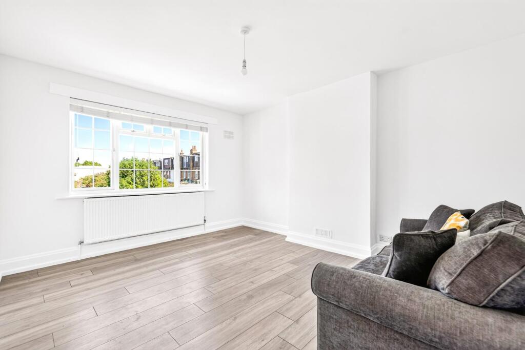 Apartment in London - View 5