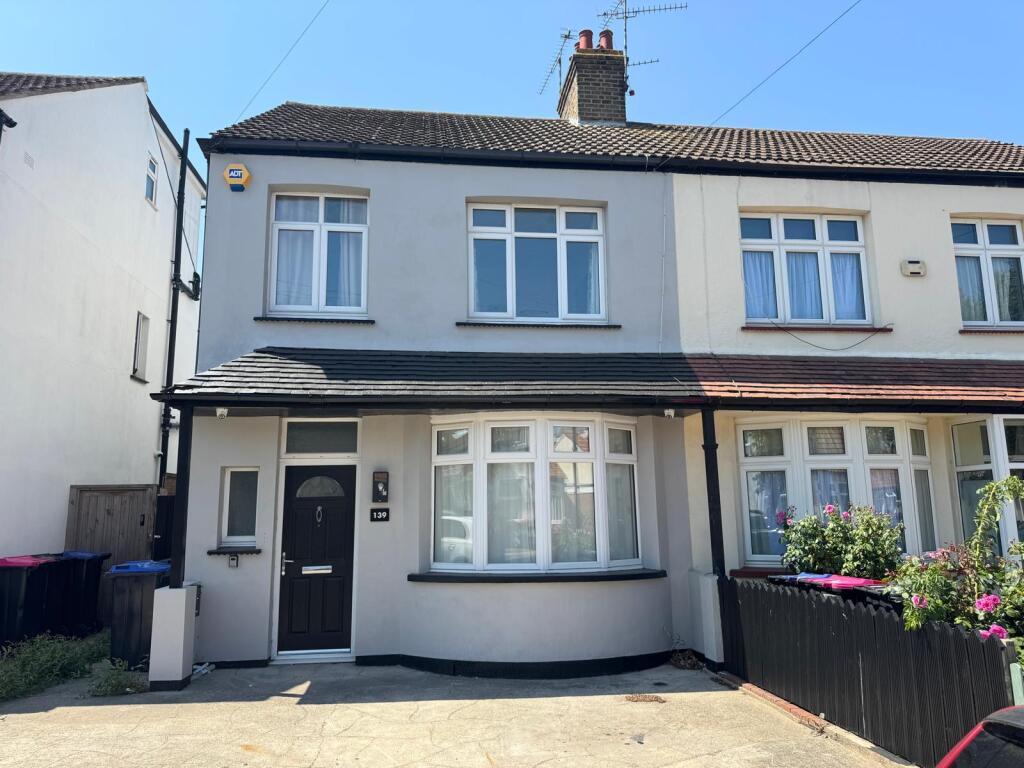 Main image of property: Lonsdale Road, Southend-On-Sea, Essex, SS2