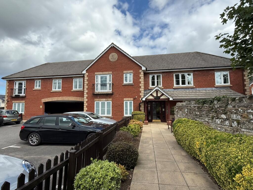 Main image of property: Silver Street, Nailsea, North Somerset, BS48
