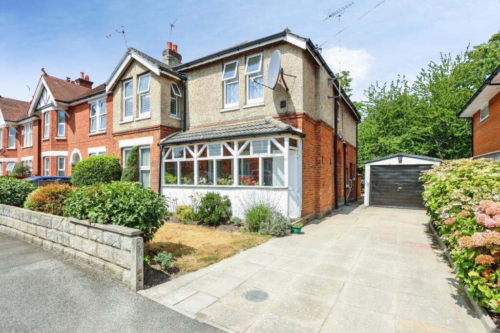 Main image of property: Parkstone Avenue, Poole, Dorset, BH14