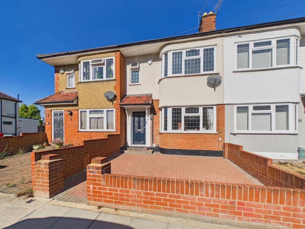 2-bed terraced on Exmouth Road, Ruislip, HA4, £530,000