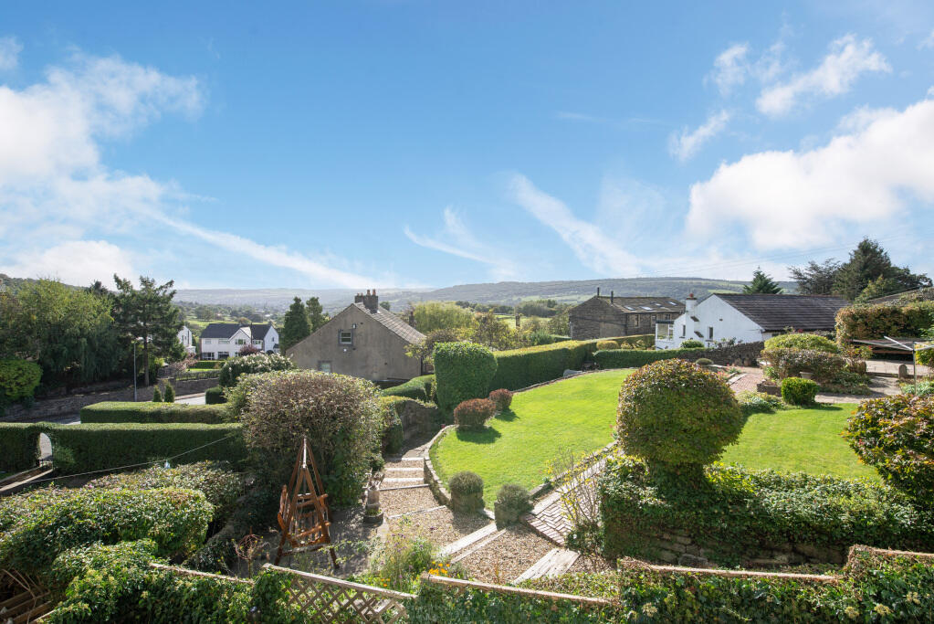 House in Bradford, Keighley - View 5