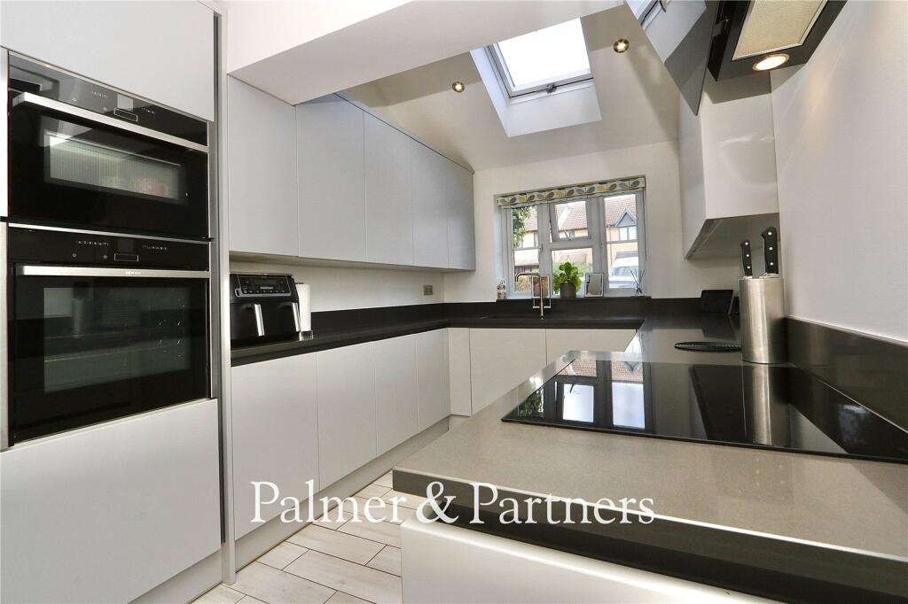 House in Ipswich, Belstead Hills - More