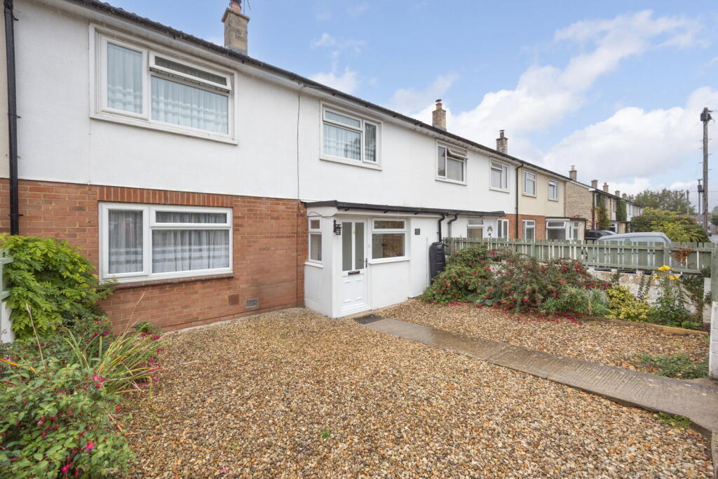 3-bed terraced on Corsham Road, Lacock, SN15, £250,000