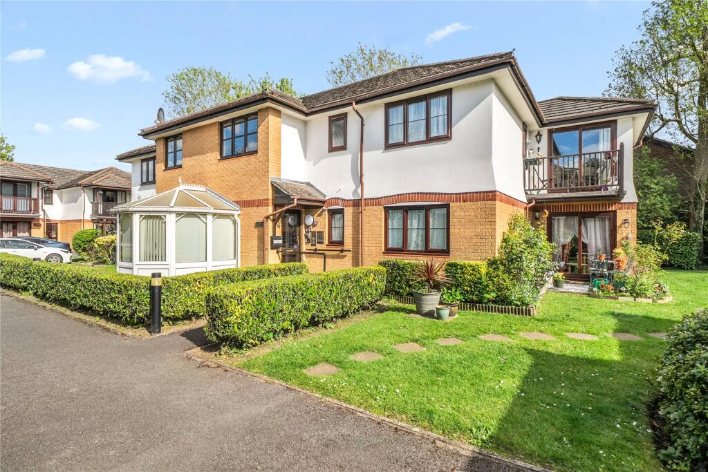 2-bed house on Joinville Place, Addlestone, Surrey, KT15, £165,000