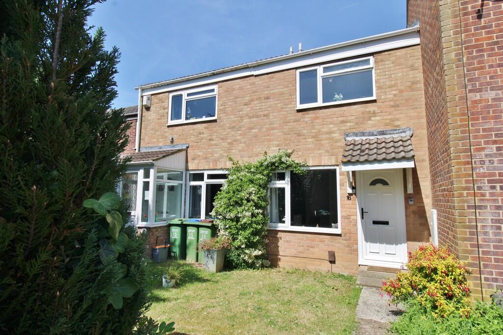 Main image of property: Vixen Close, Hill Head