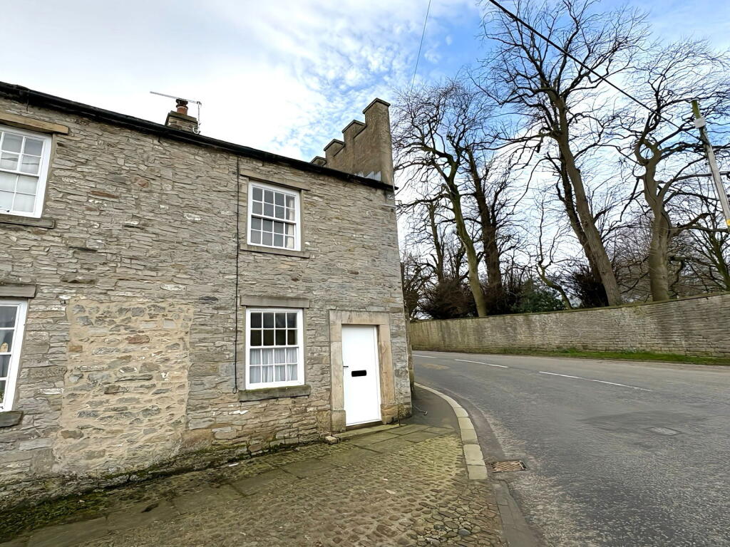 Main image of property: West End, Middleham, Leyburn, DL8 4QJ