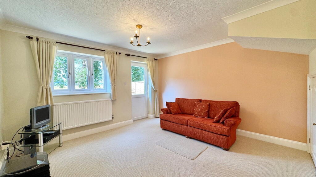 House in Chieveley, West Berkshire - View 4