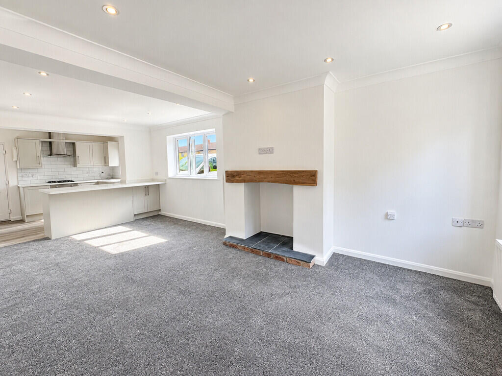 House in Peterborough - View 2