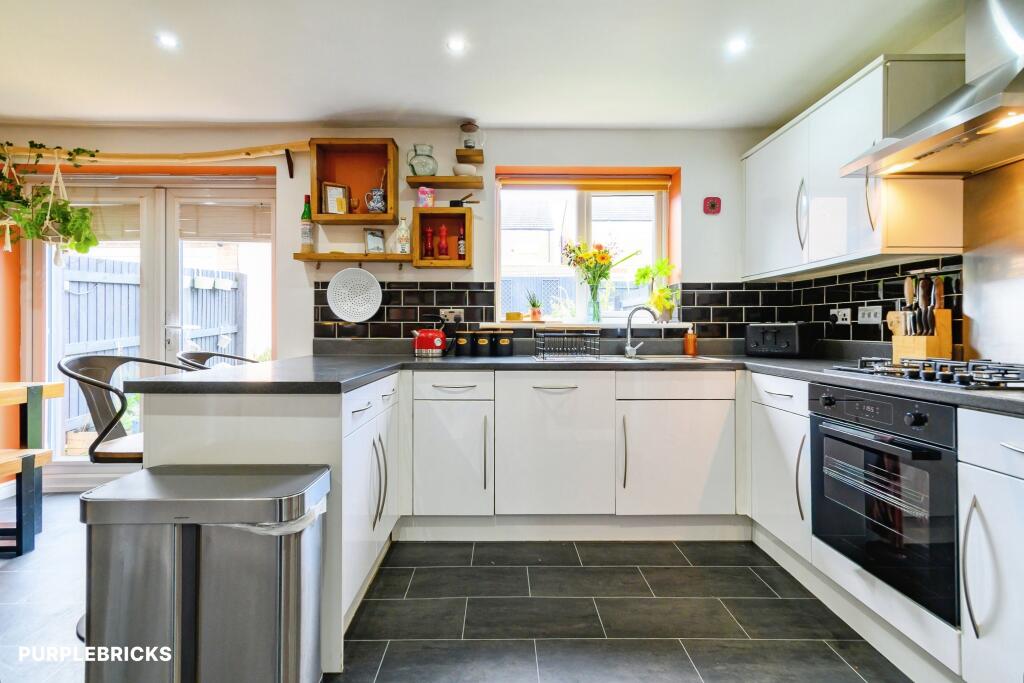 House in Rochdale, Broadfield - View 5