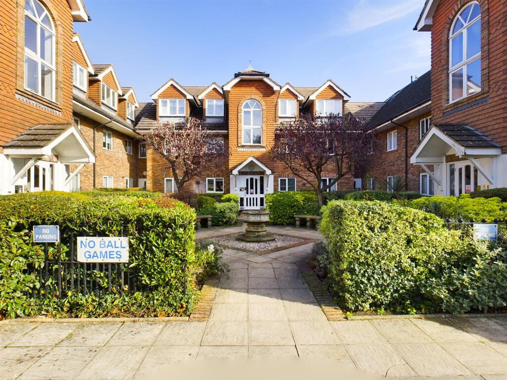 Main image of property: 3 Addington Road, South Croydon