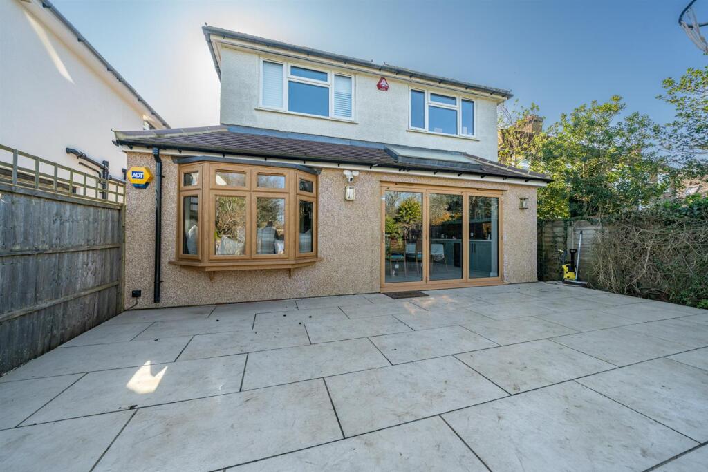 Additional image 32 of Ragged Hall Lane, St. Albans