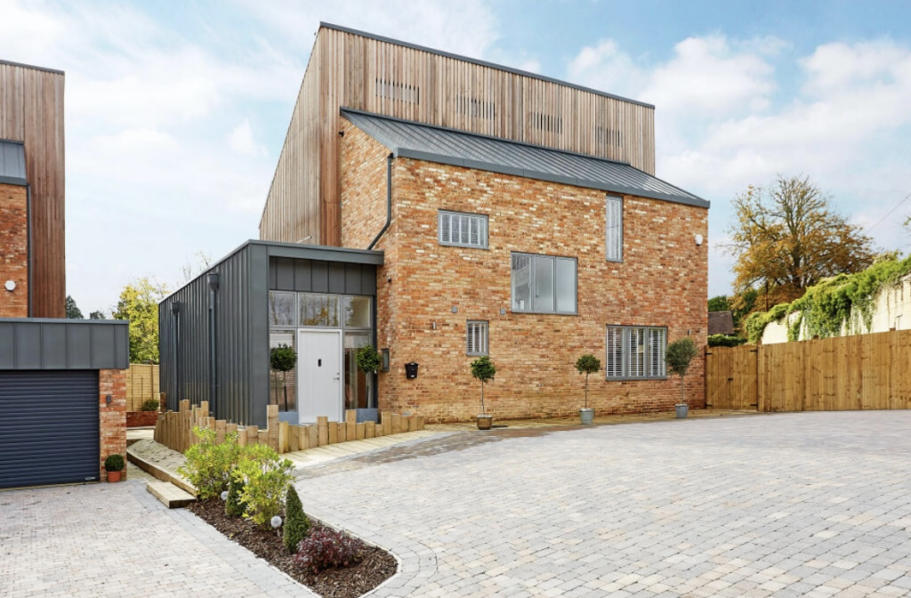 Main image of property: Argos Hill