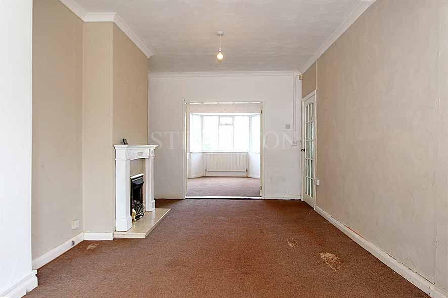 House in Wolverhampton, West Midlands - View 4