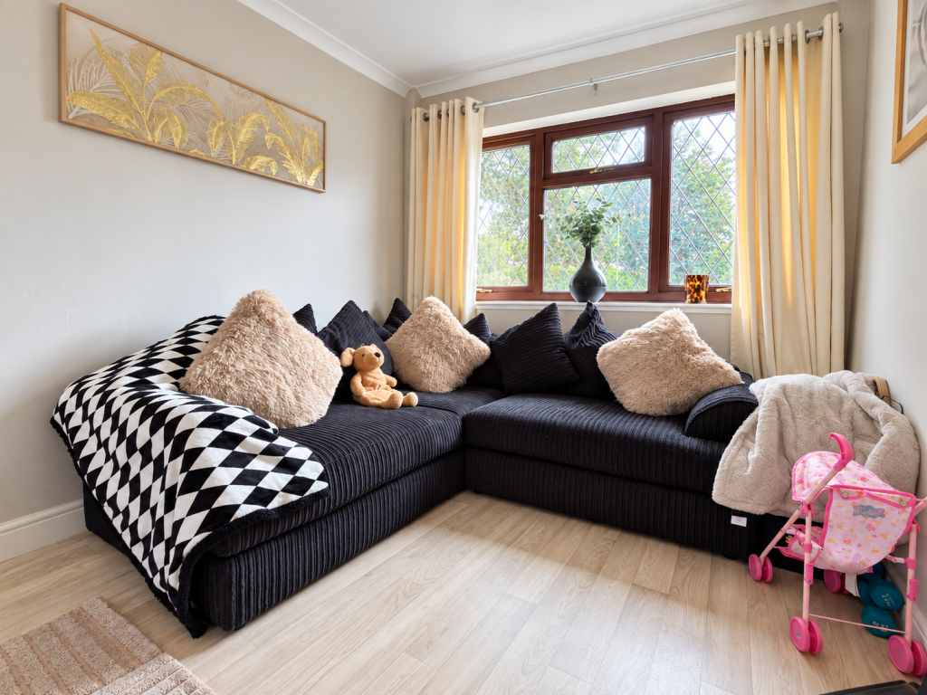 House in Swansea - More