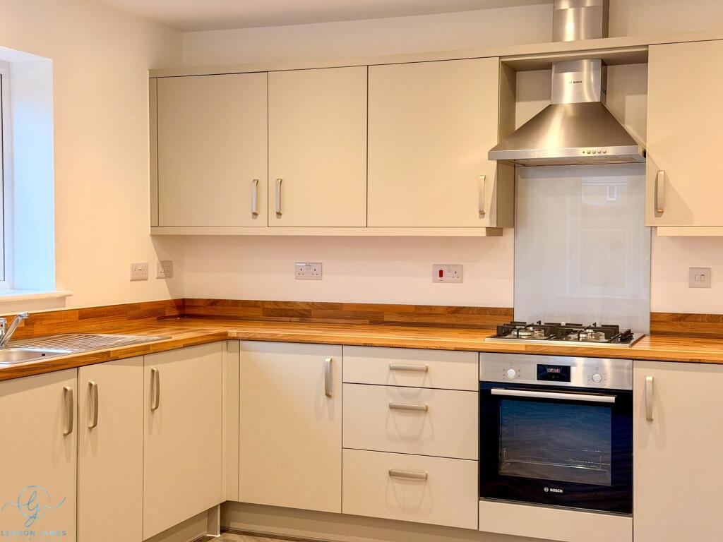 Digby Close, Wittering, PE8 photo 4