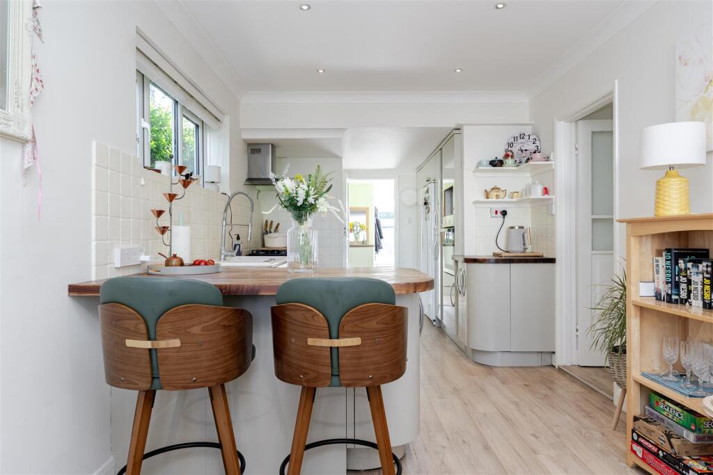 House in Peterborough - View 4