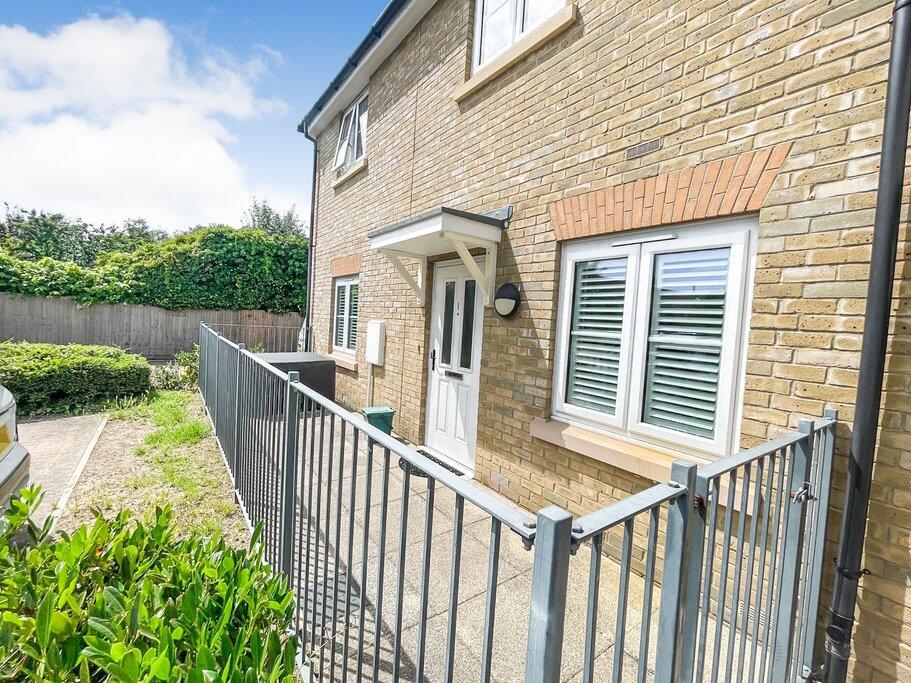 Flux House 15 Blacksmith Close, Sunbury-On-Thames, TW16 6BF photo 2