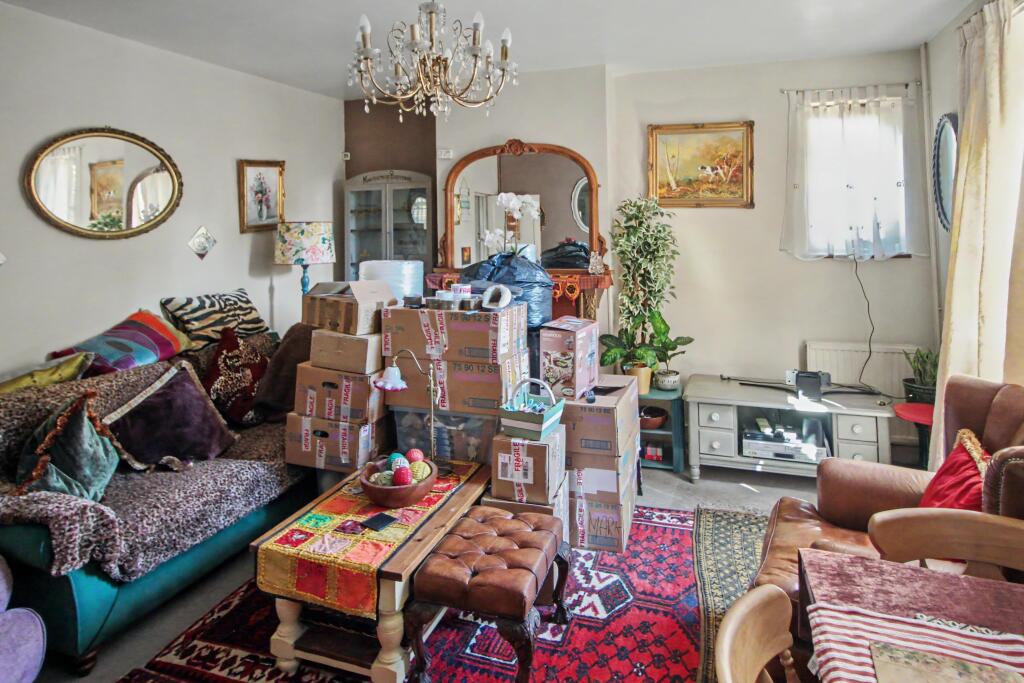 House in Bexhill-on-Sea, Pebsham - View 4