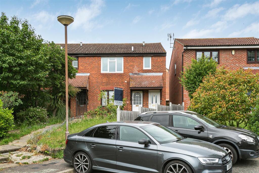 Main image of property: Navestock Close, Chingford