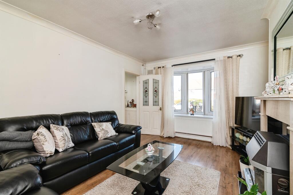Rosslyn Drive, Nottingham photo 4