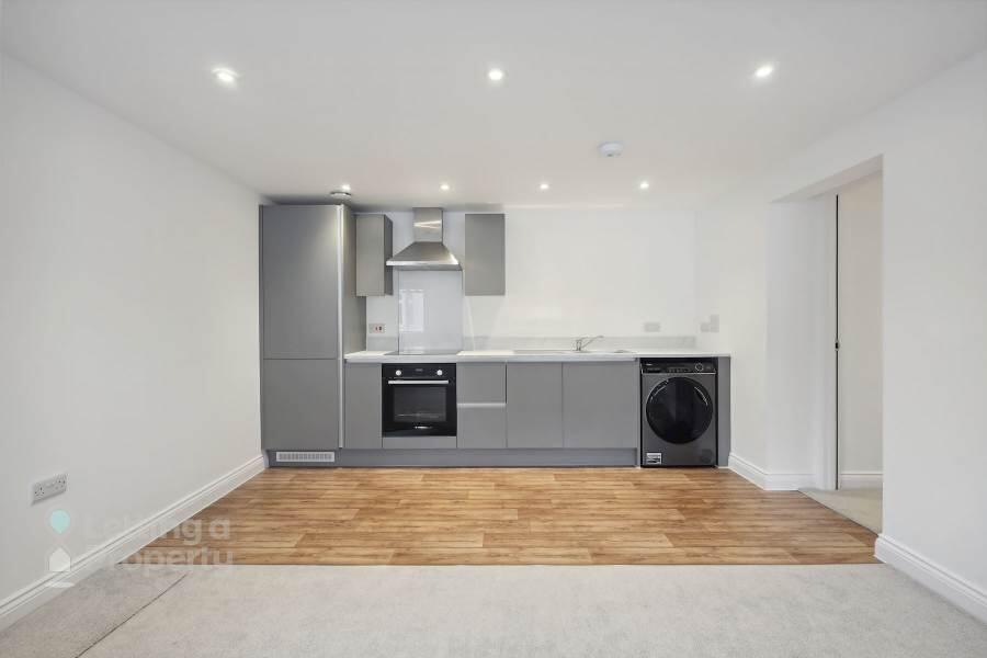 Main image of property: 6 Fairview Road, London, SW16 5PY