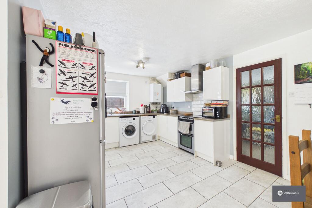 House in Brackley, Radstone Fields - More