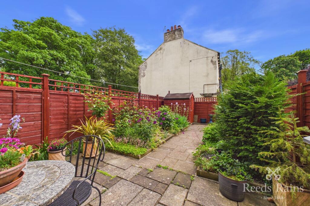 Old School Lane, Almondbury, Huddersfield, West Yorkshire, HD5 photo 4