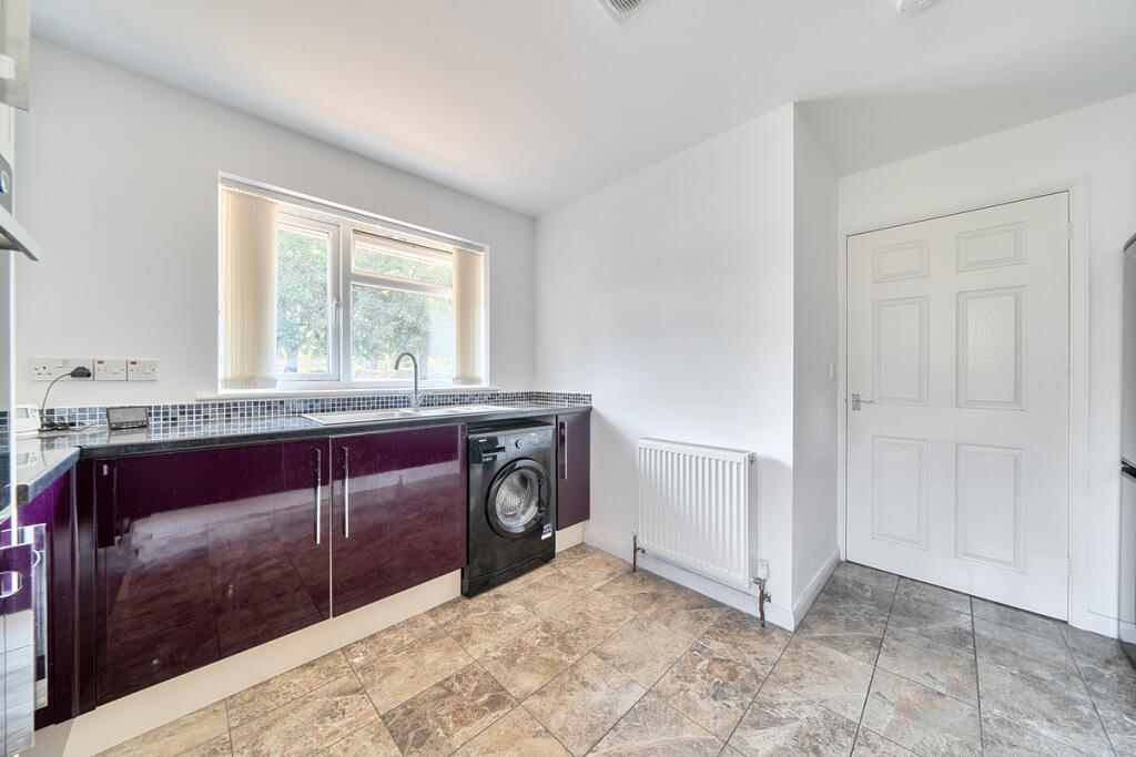 St. Christophers Road, Havant, PO9 photo 4