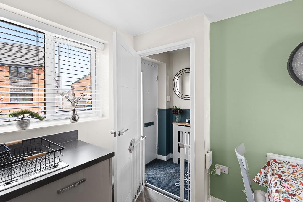 House in Winsford, Woodford Grange, Hebden Green - View 4