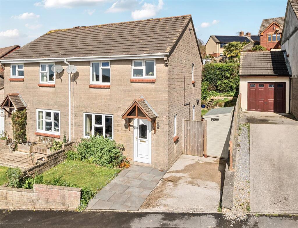 Main image of property: Plover Rise, Ivybridge