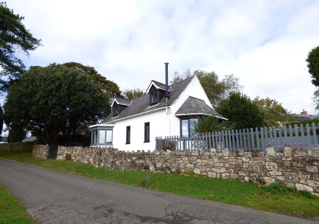 Main image of property: Holm Oak Cottage Reynoldston Gower Swansea Sa3 1aa