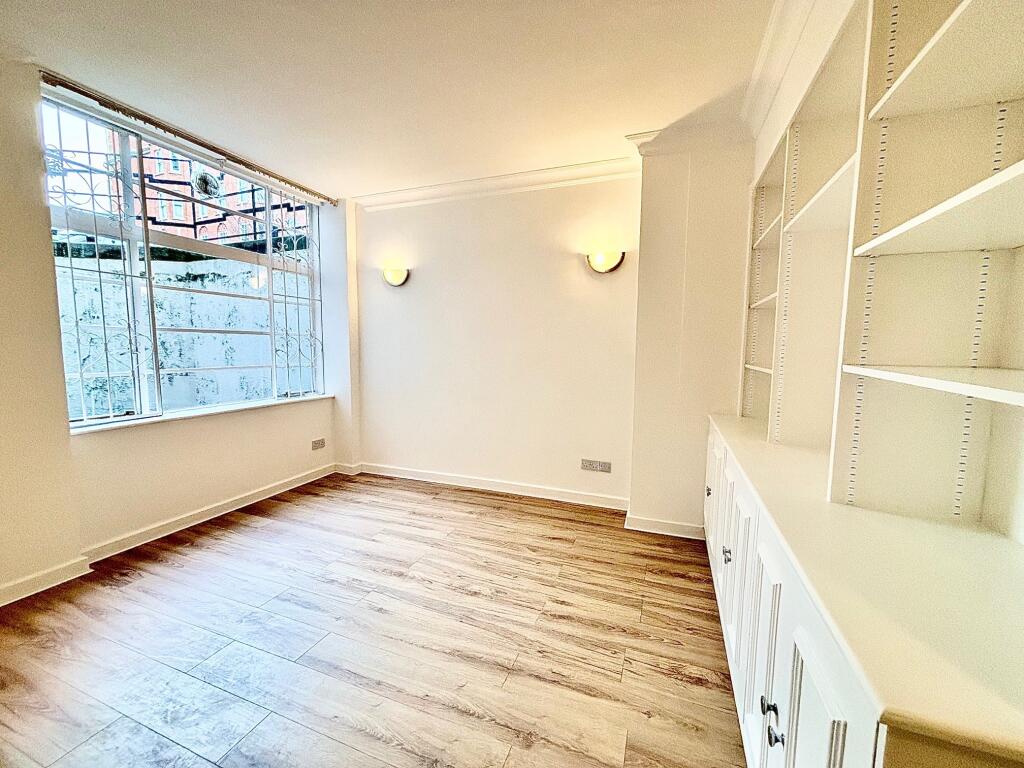Studio flat for rent