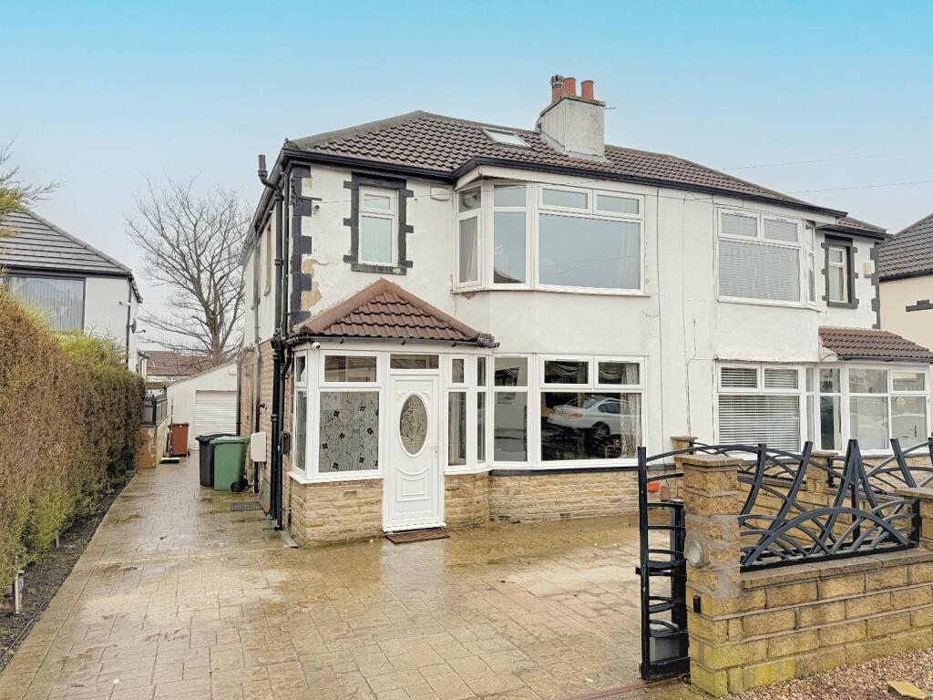Main image of property: Ederoyd Grove, Stanningley, Pudsey