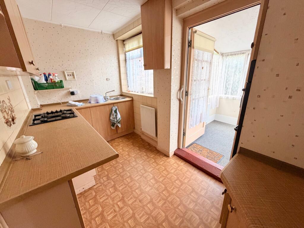 House in London, Scrattons Farm - View 3