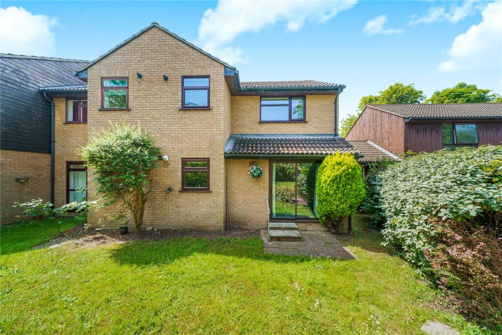 Main image of property: Inkerman Road, Knaphill, Woking, Surrey, GU21