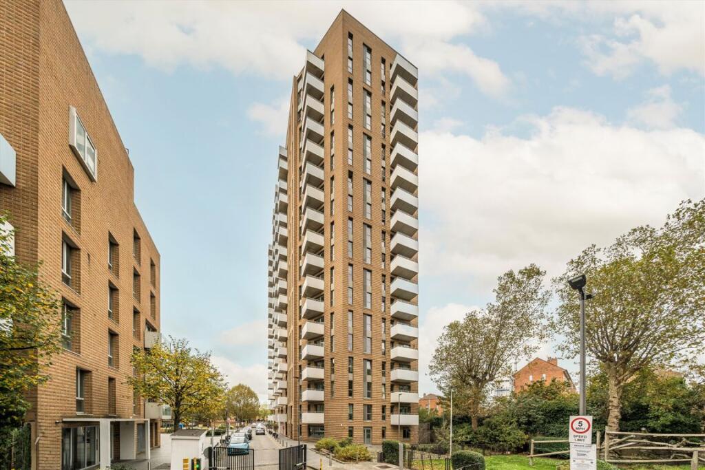 Main image of property: Hannaford Walk, Bow