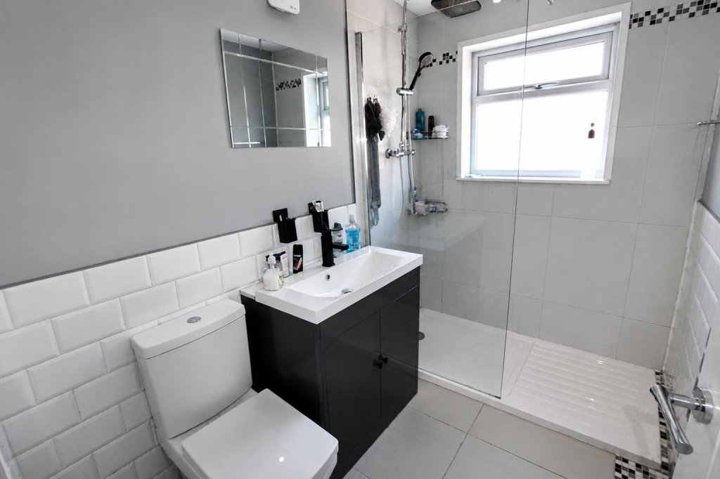 House in Warrington - View 5